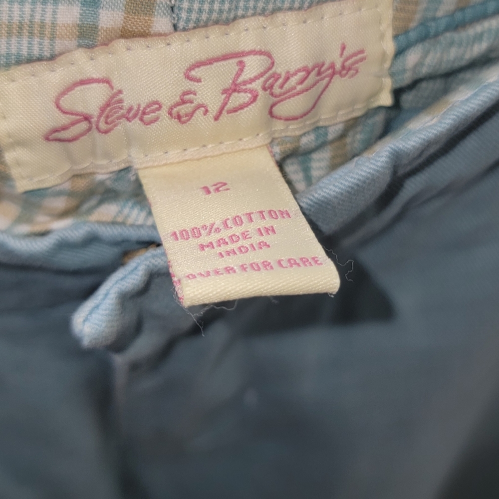 Women's Steve and Barry's brand khaki shorts - Picture 6 of 7